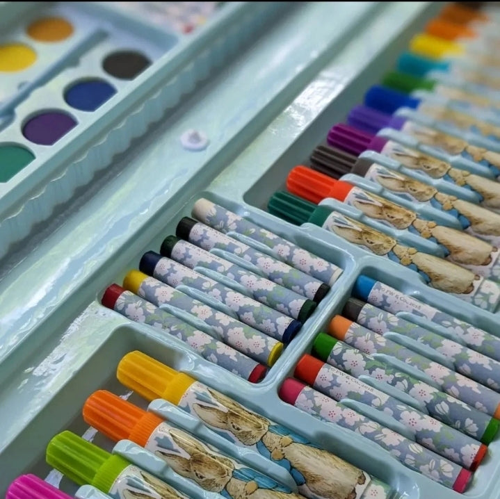 Beatrix Potter peter rabbit 87 peice art set